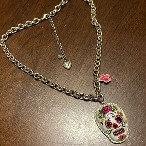 Betsey Johnson Gold Tone & White Enamel Sugar Skull Pendant Necklace Crystal